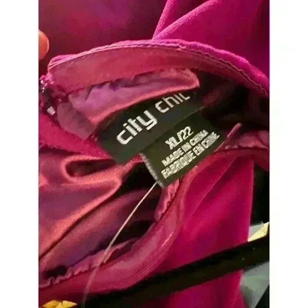 City Chic NWOT Plus size Jumpsuit Purple Magenta Women’s Size XL - Picture 6 of 6